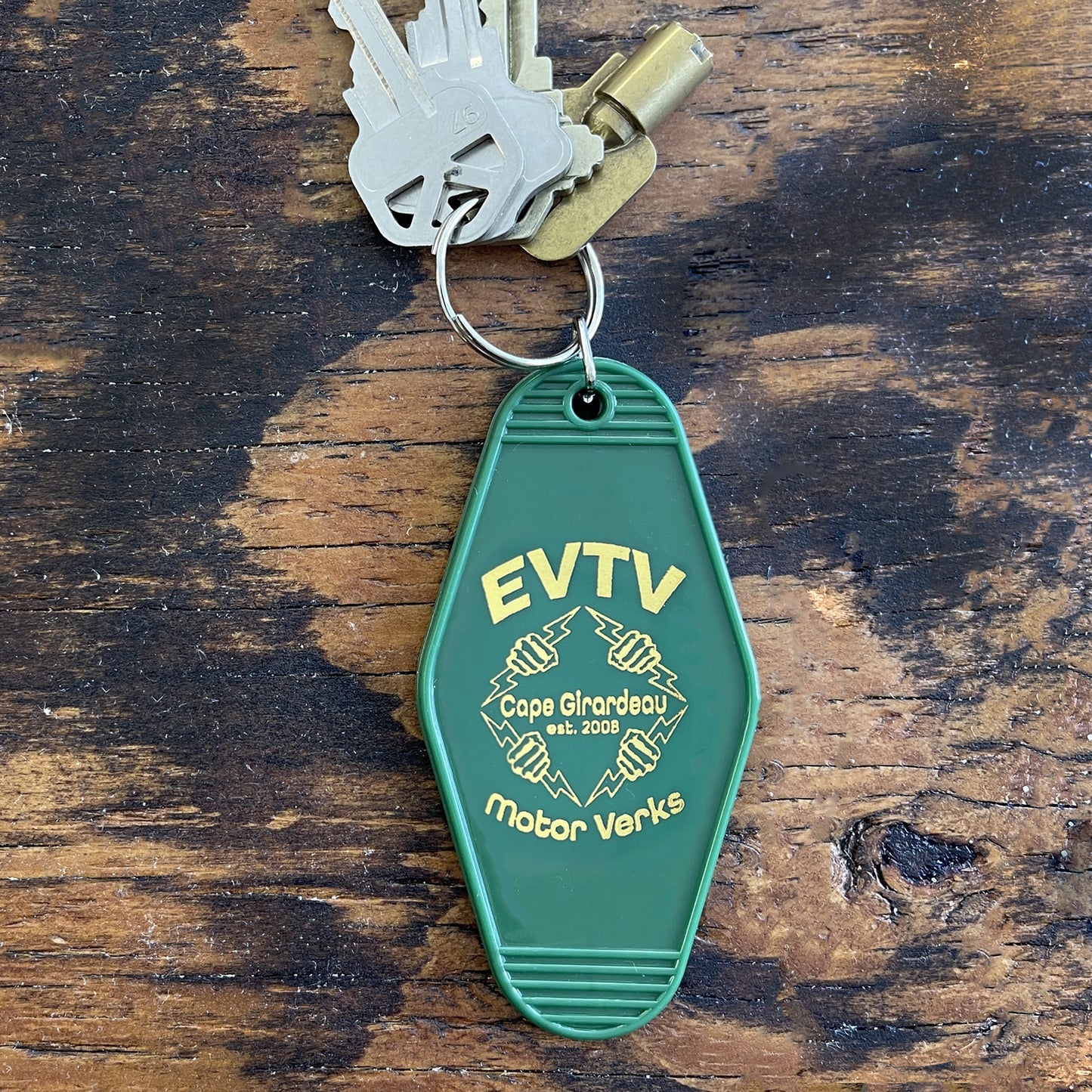 EVTV "Motel Life" Retro Keychain