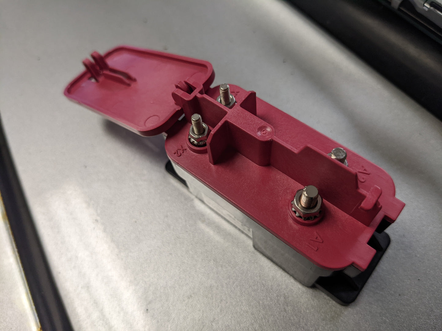 GigaVac P115BDA 50A 1500v Minitactor